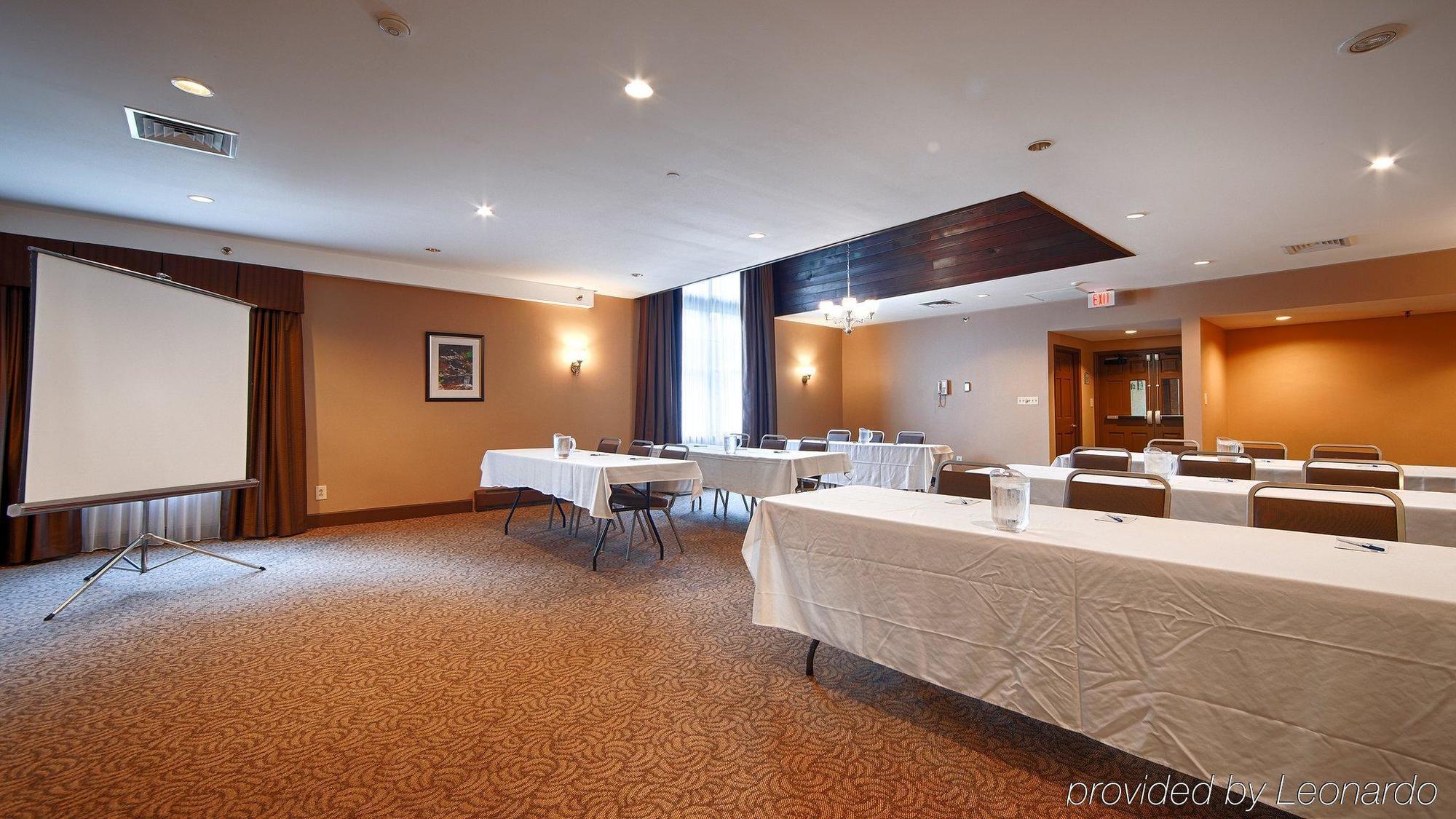 Best Western Plus The Inn & Suites At The Falls Πουκίπσι Εξωτερικό φωτογραφία