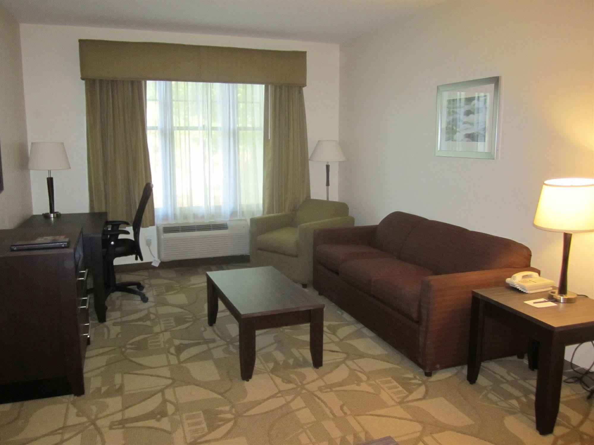 Best Western Plus The Inn & Suites At The Falls Πουκίπσι Εξωτερικό φωτογραφία