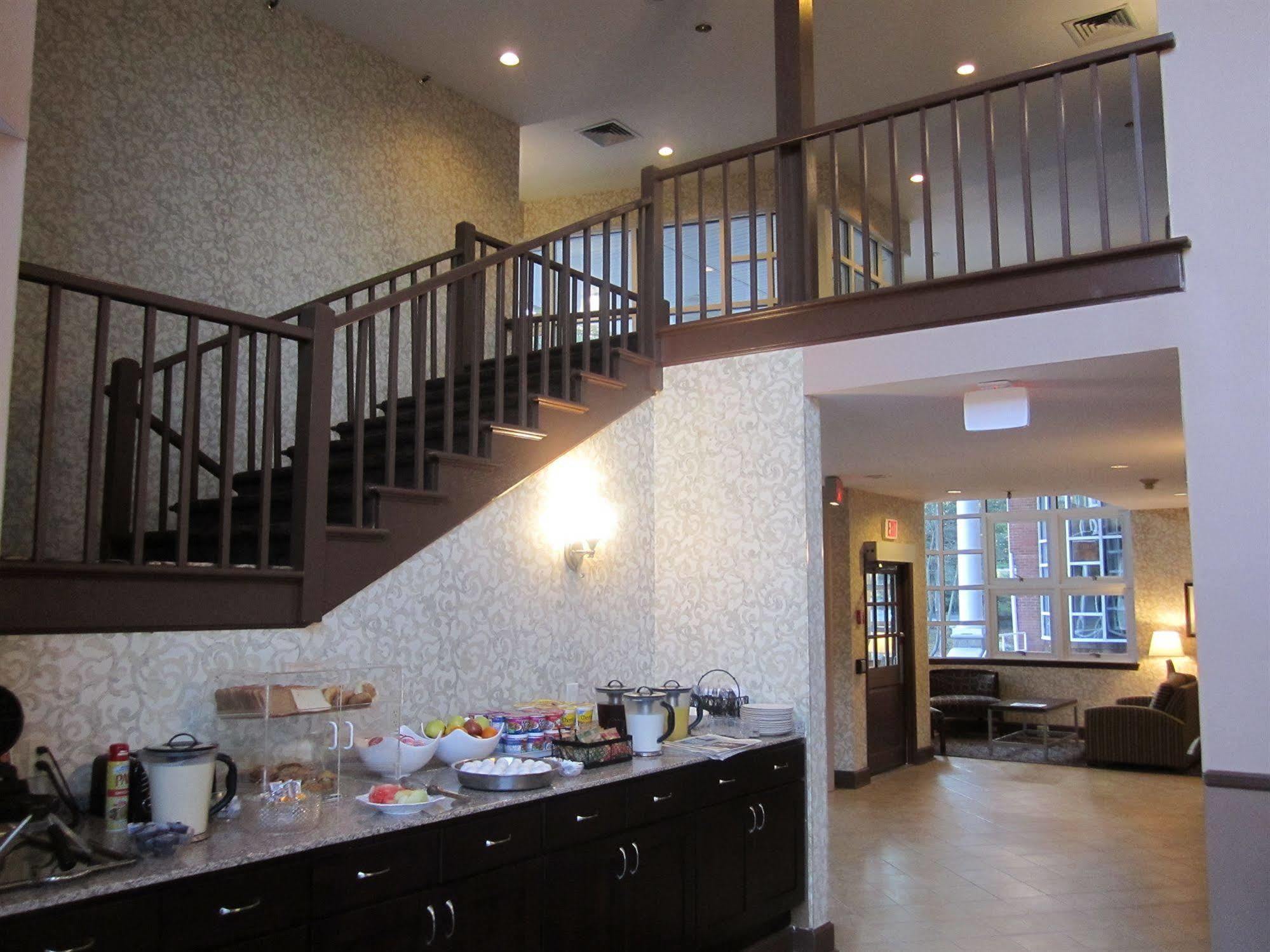 Best Western Plus The Inn & Suites At The Falls Πουκίπσι Εξωτερικό φωτογραφία