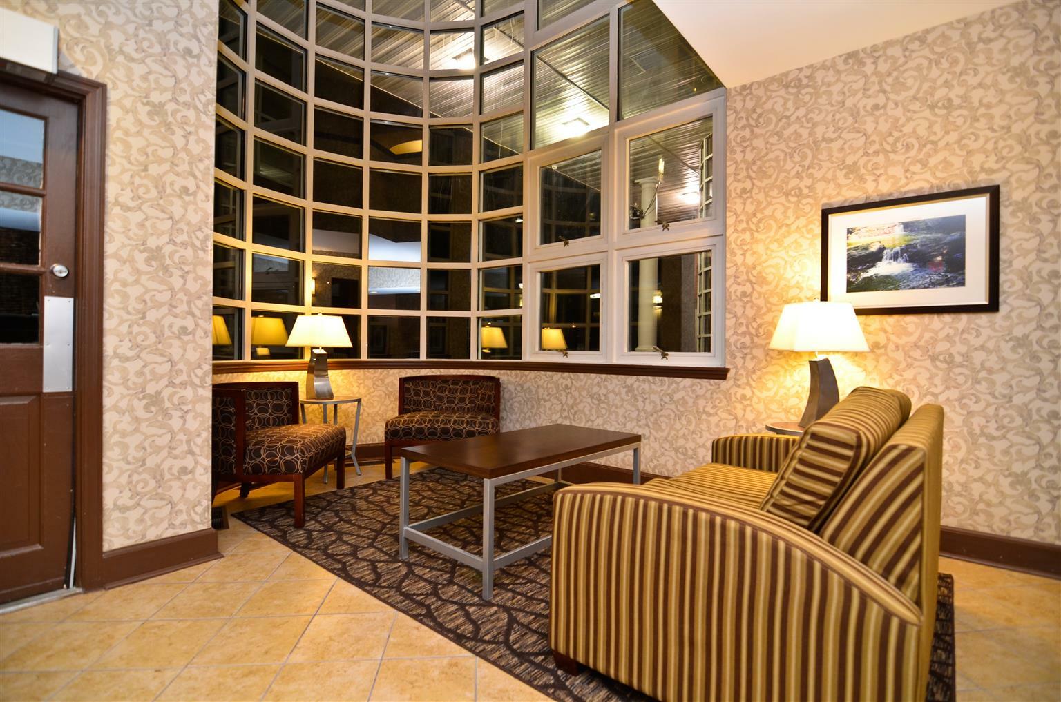Best Western Plus The Inn & Suites At The Falls Πουκίπσι Εξωτερικό φωτογραφία